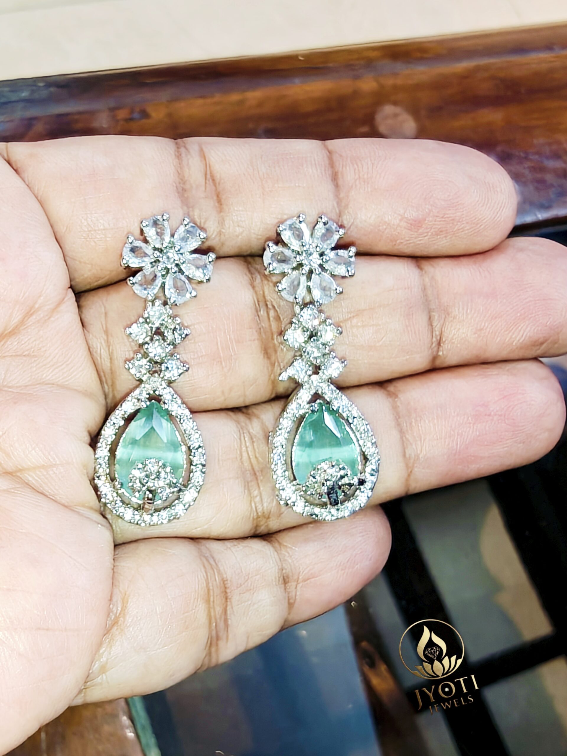 Jyoti Luxe Blush Emerald Cascade Necklace Set - Image 3
